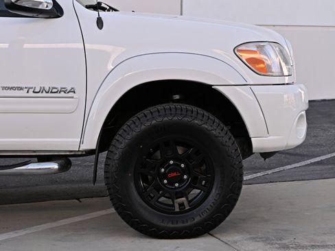 Used 2006 Toyota Tundra SR5 w/ All Weather Guard Pkg image 31