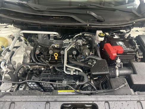 Used 2021 Nissan Rogue SV image 25