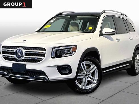 Used 2023 Mercedes-Benz GLB 250 4MATIC image 1