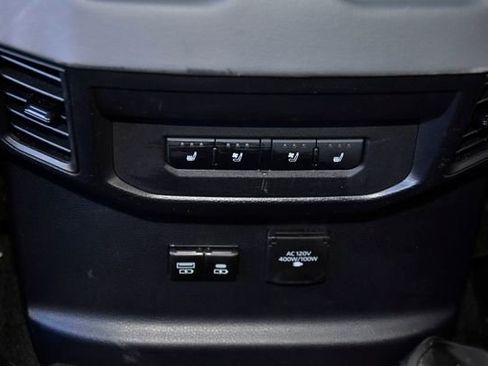 Used 2024 Toyota Tundra Platinum image 17