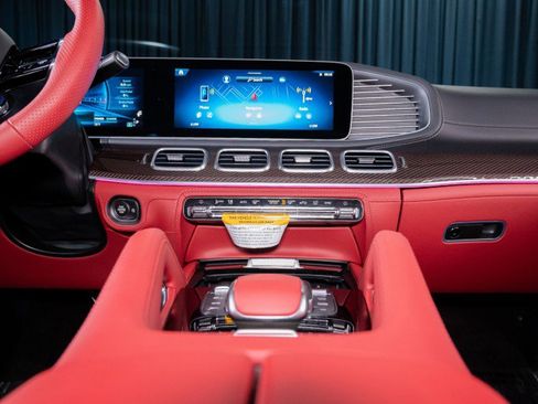 New 2026 Mercedes-Benz GLS 63 AMG 4MATIC image 25