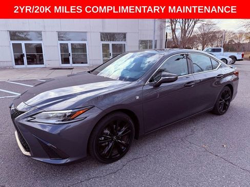 Certified 2022 Lexus ES 350 F Sport image 3