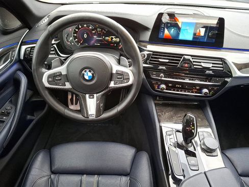 Used 2018 BMW M550i xDrive image 20