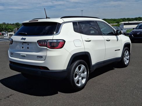 Used 2018 Jeep Compass Latitude w/ Popular Equipment Group AWD/4WD image 6