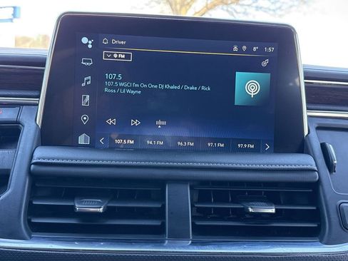 Used 2023 Chevrolet Suburban Premier image 12