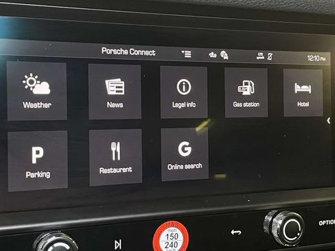 Certified 2026 Porsche Macan AWD/4WD image 29