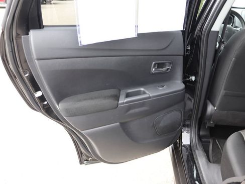 Used 2023 Mitsubishi Outlander Sport SE AWD/4WD image 11