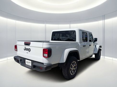 New 2026 Jeep Gladiator Sport AWD/4WD image 4