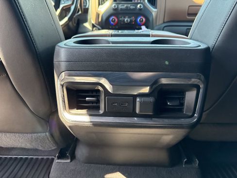 Used 2022 Chevrolet Silverado 3500 High Country w/ Z71 Off-Road Package image 13