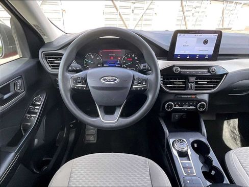 Used 2022 Ford Escape SE FWD image 8
