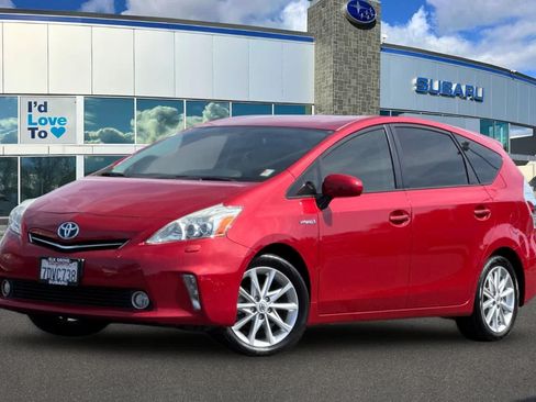 Used 2014 Toyota Prius V Five FWD image 1