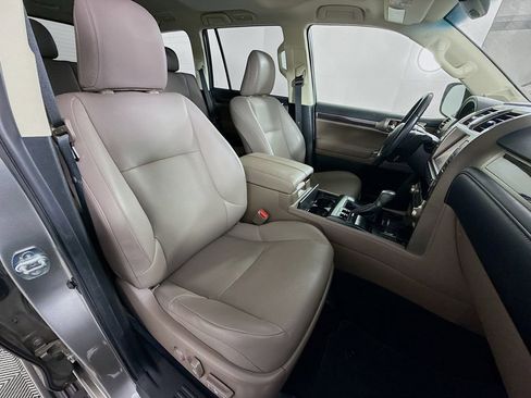 Used 2020 Lexus GX 460 Premium image 28