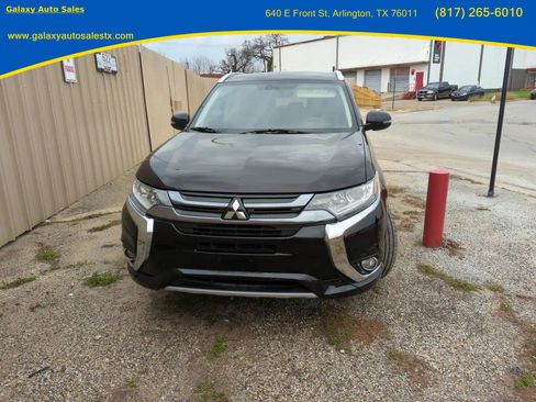 Used 2018 Mitsubishi Outlander GT image 2