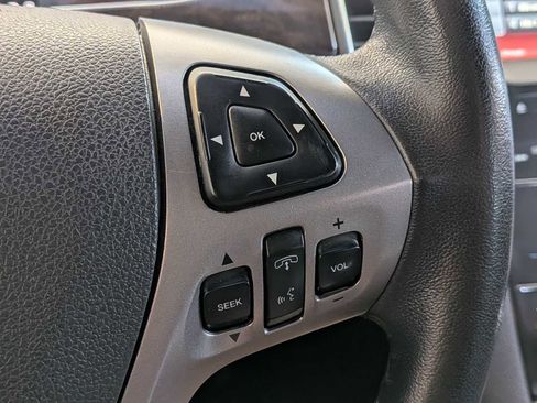 Used 2015 Ford Taurus Limited FWD image 25