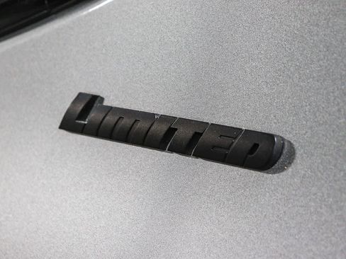Used 2024 Toyota Tundra Limited AWD/4WD image 12