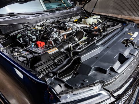 Used 2025 Ford F350 Platinum image 41