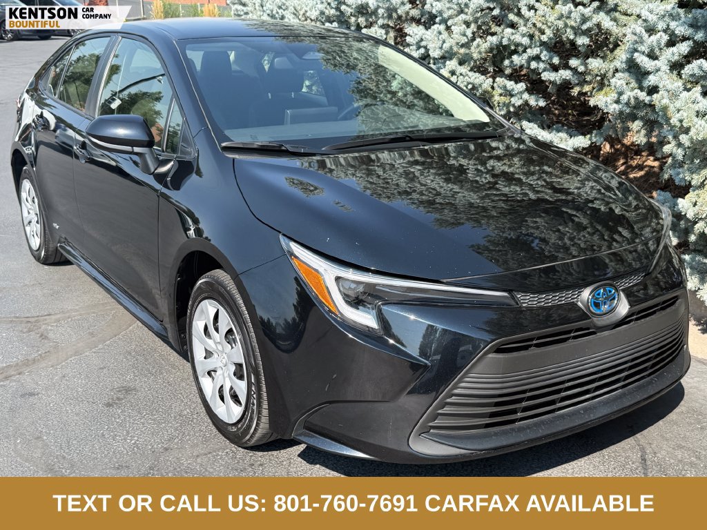 Used 2025 Toyota Corolla LE AWD/4WD image 12