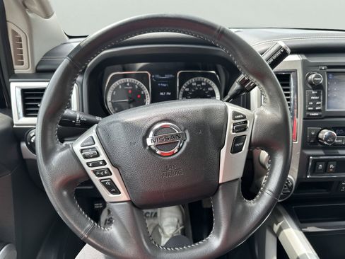 Used 2017 Nissan Titan PRO-4X image 16