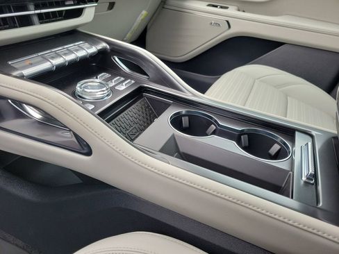 New 2026 Lincoln Nautilus Reserve image 29