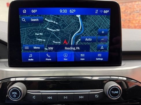 Certified 2022 Ford Escape Titanium w/ Class II Trailer Tow Package image 20