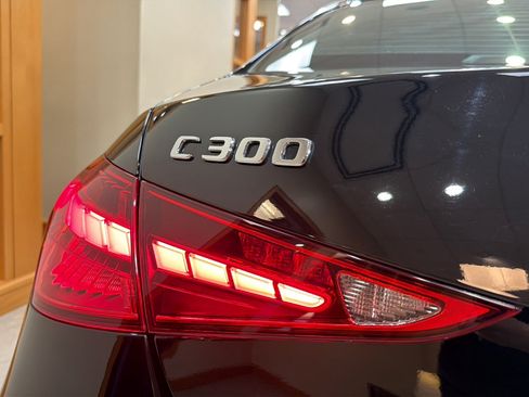 Certified 2025 Mercedes-Benz C 300 Sedan image 28