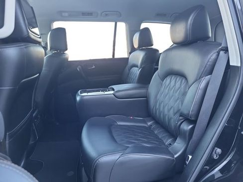 Used 2023 Nissan Armada Platinum w/ Captain's Chairs Package image 22