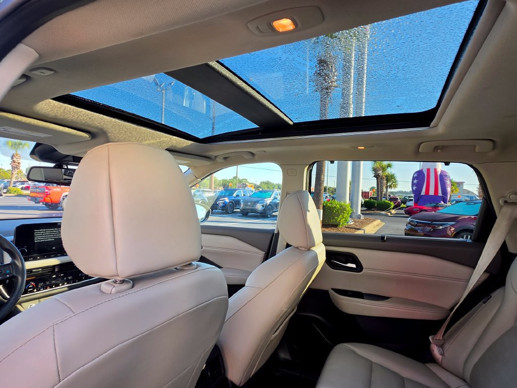 Certified 2023 Nissan Rogue SL w/ SL Premium Package FWD image 17