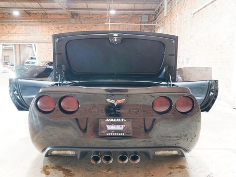 Used 2005 Chevrolet Corvette Convertible w/ Preferred Equipment Group RWD image 33