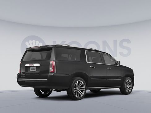 Used 2020 GMC Yukon XL Denali w/ Open Road Package AWD/4WD image 4