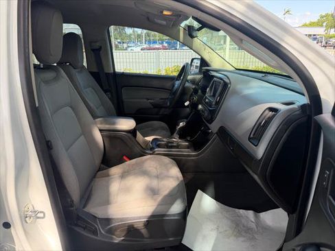 Used 2022 Chevrolet Colorado W/T w/ WT Convenience Package RWD image 11