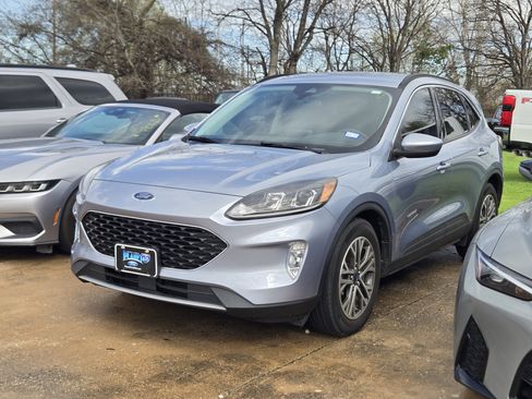 Used 2022 Ford Escape SEL image 3