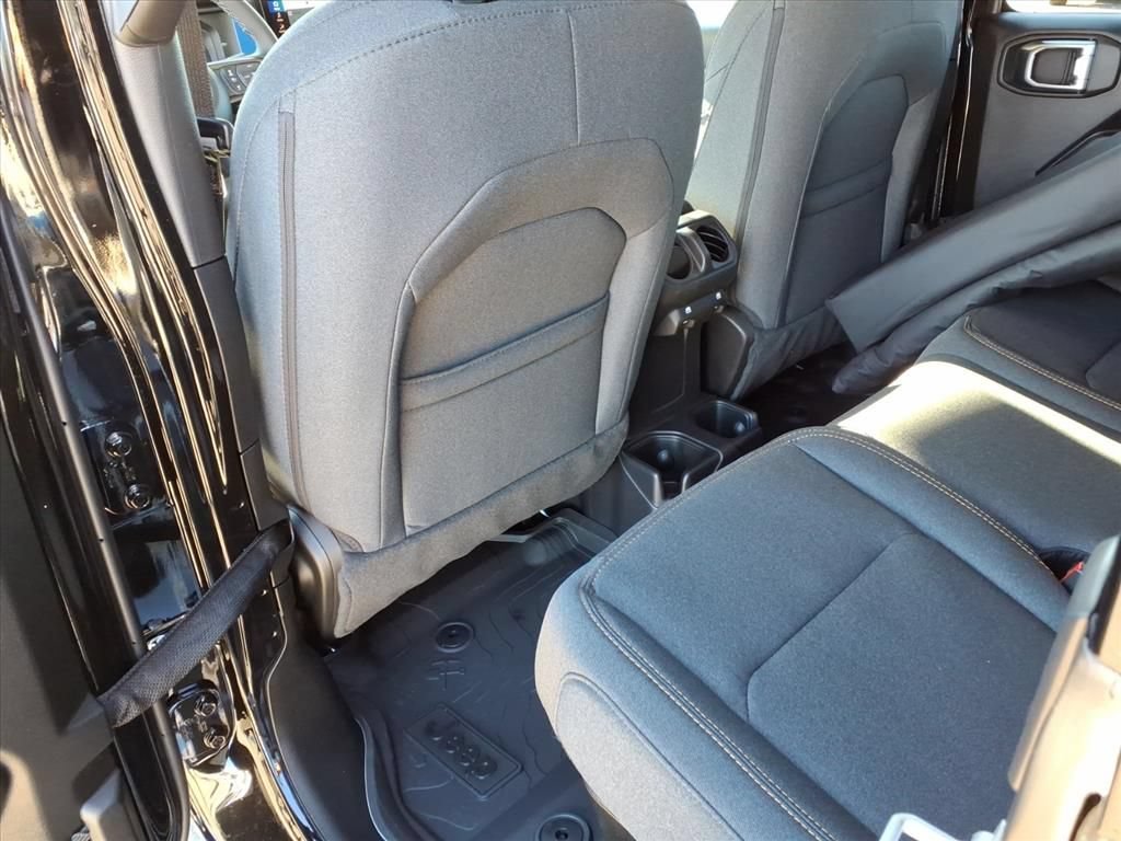 New 2026 Jeep Gladiator Sport AWD/4WD image 33