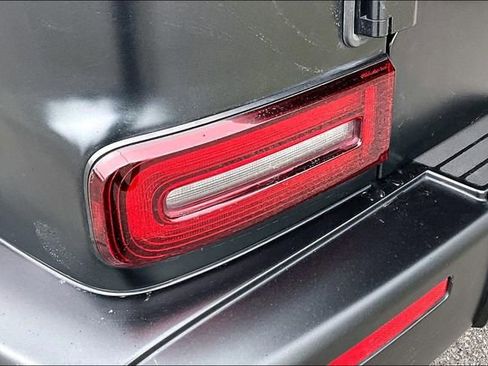 Used 2023 Mercedes-Benz G 550 image 17