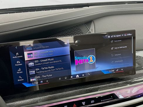 Used 2025 BMW i7 eDrive50 w/ Executive Package RWD image 11