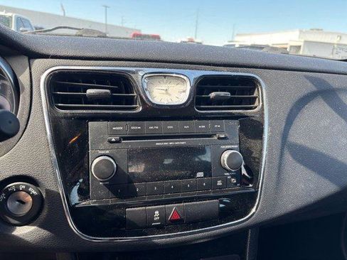 Used 2013 Chrysler 200 LX image 8