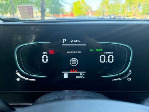 Certified 2025 Kia Sportage EX AWD/4WD image 16