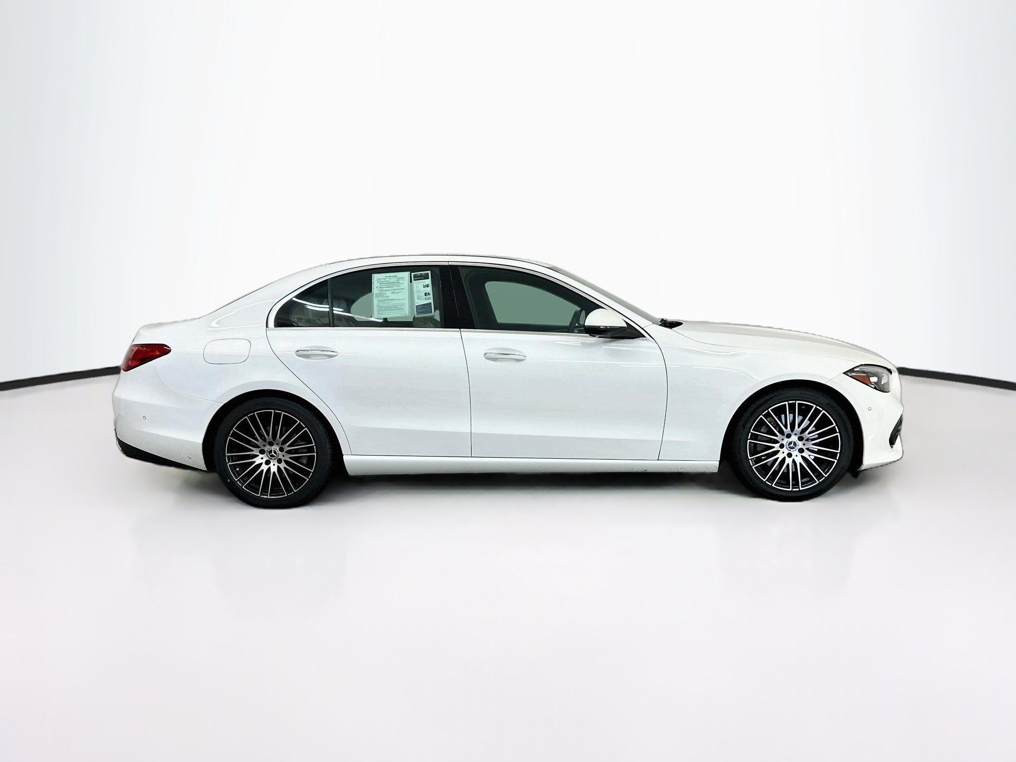 Used 2025 Mercedes-Benz C 300 4MATIC Sedan image 10