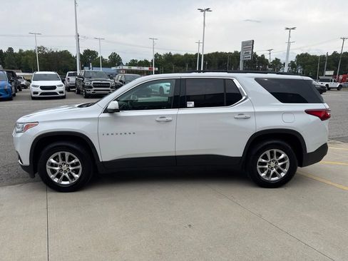 Used 2021 Chevrolet Traverse LT FWD image 9