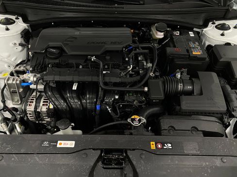 New 2026 Hyundai Elantra Limited image 10