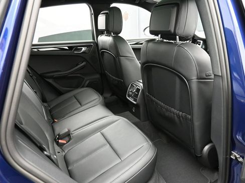 Certified 2026 Porsche Macan AWD/4WD image 28