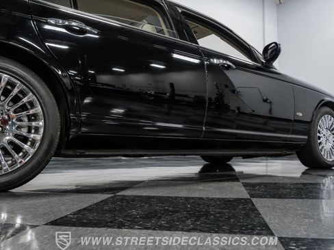 Used 2007 Jaguar XJ8 L RWD image 26