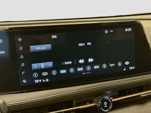 Used 2024 Nissan Ariya AWD image 21