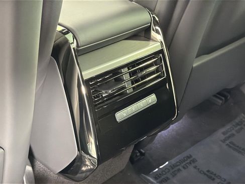 New 2025 Land Rover Range Rover Sport SE image 25