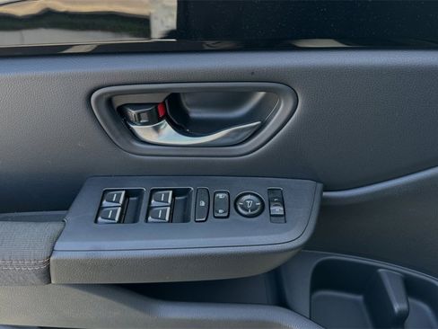 New 2025 Honda Pilot Sport image 8