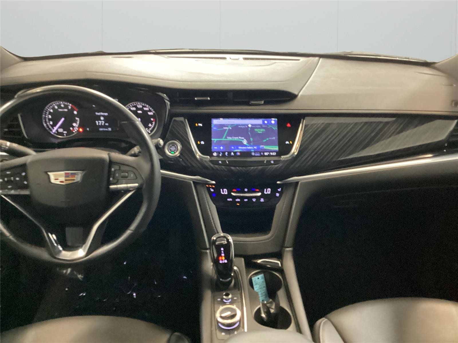 Used 2024 Cadillac XT6 Premium Luxury AWD/4WD image 20