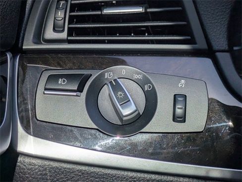 Used 2016 BMW 528i xDrive 528i xDrive image 25