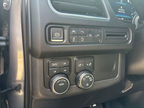 Used 2022 Chevrolet Tahoe Z71 AWD/4WD image 14