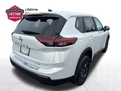 New 2026 Nissan Rogue SV FWD image 5