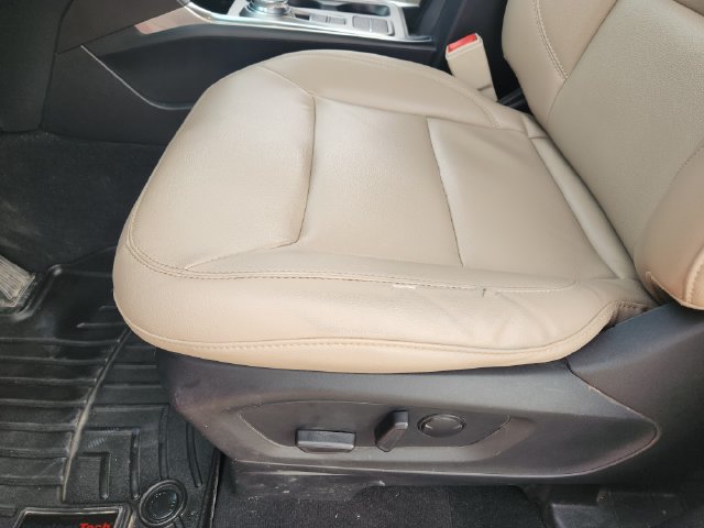 Used 2020 Ford Explorer XLT w/ Equipment Group 202A RWD image 24