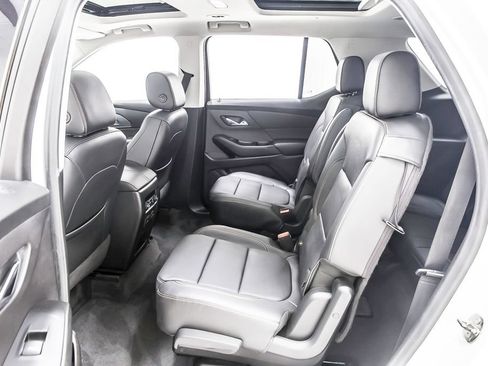 Used 2019 Chevrolet Traverse Premier w/ Redline Edition FWD image 29
